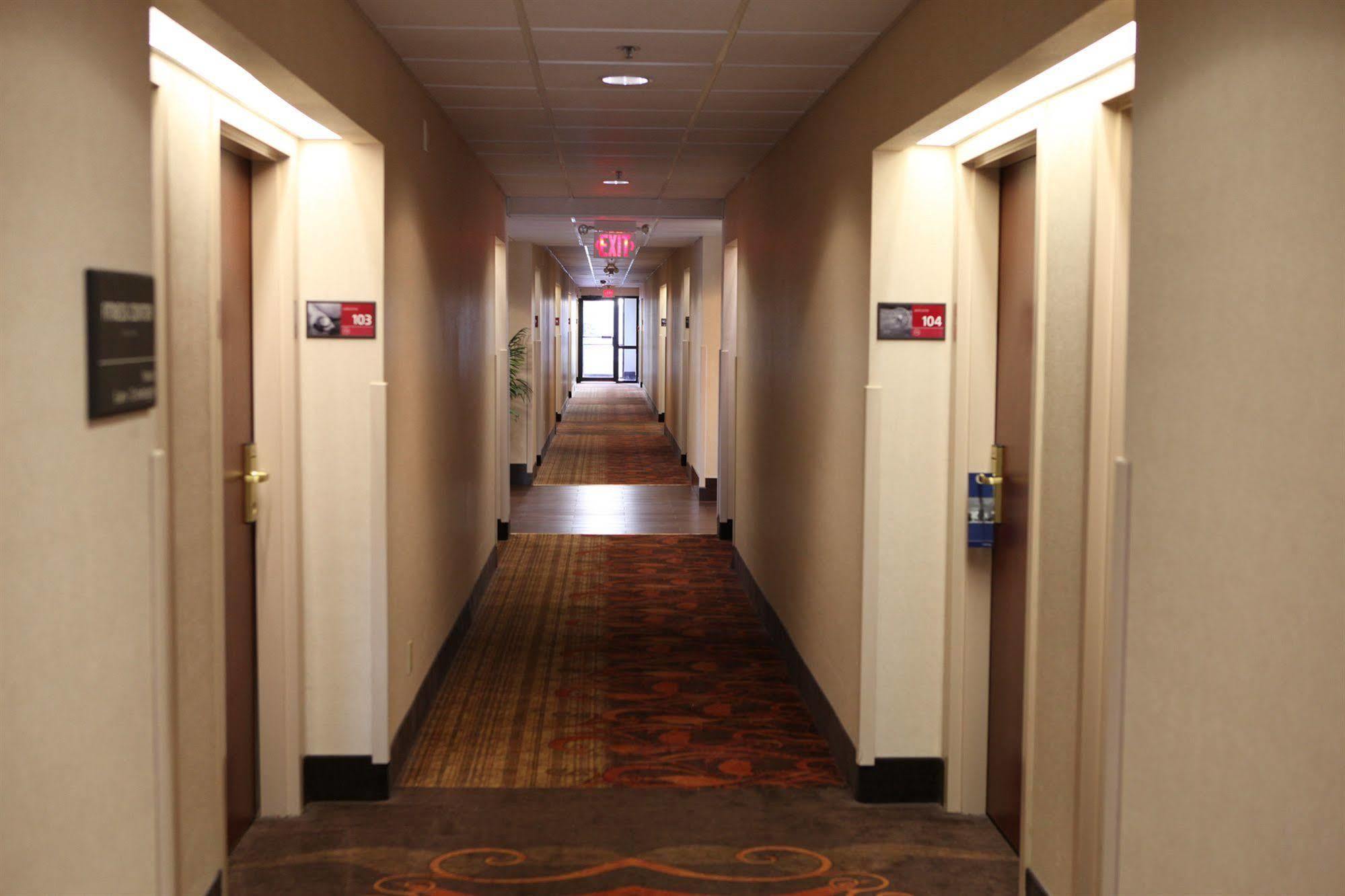 Country Inn & Suites By Radisson, Toronto Mississauga, On المظهر الخارجي الصورة
